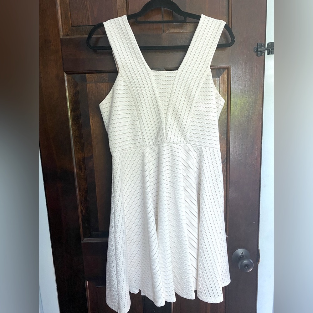 White/off white dress